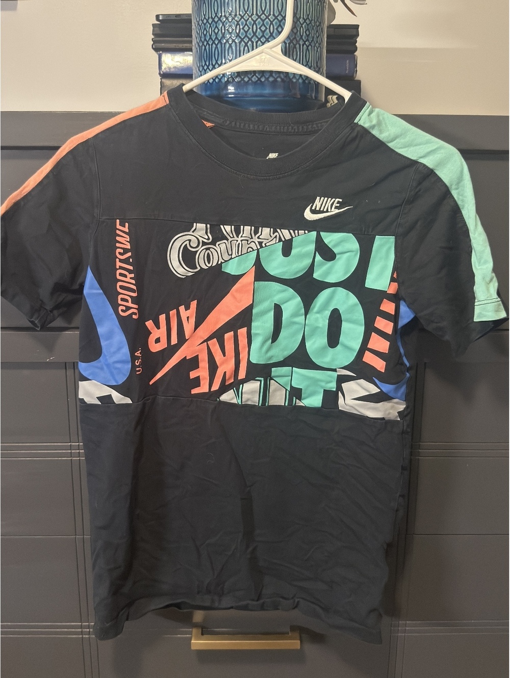 Nike The Nike Tee Men's Athletic Cut T-Shirt Large Black Multicolor